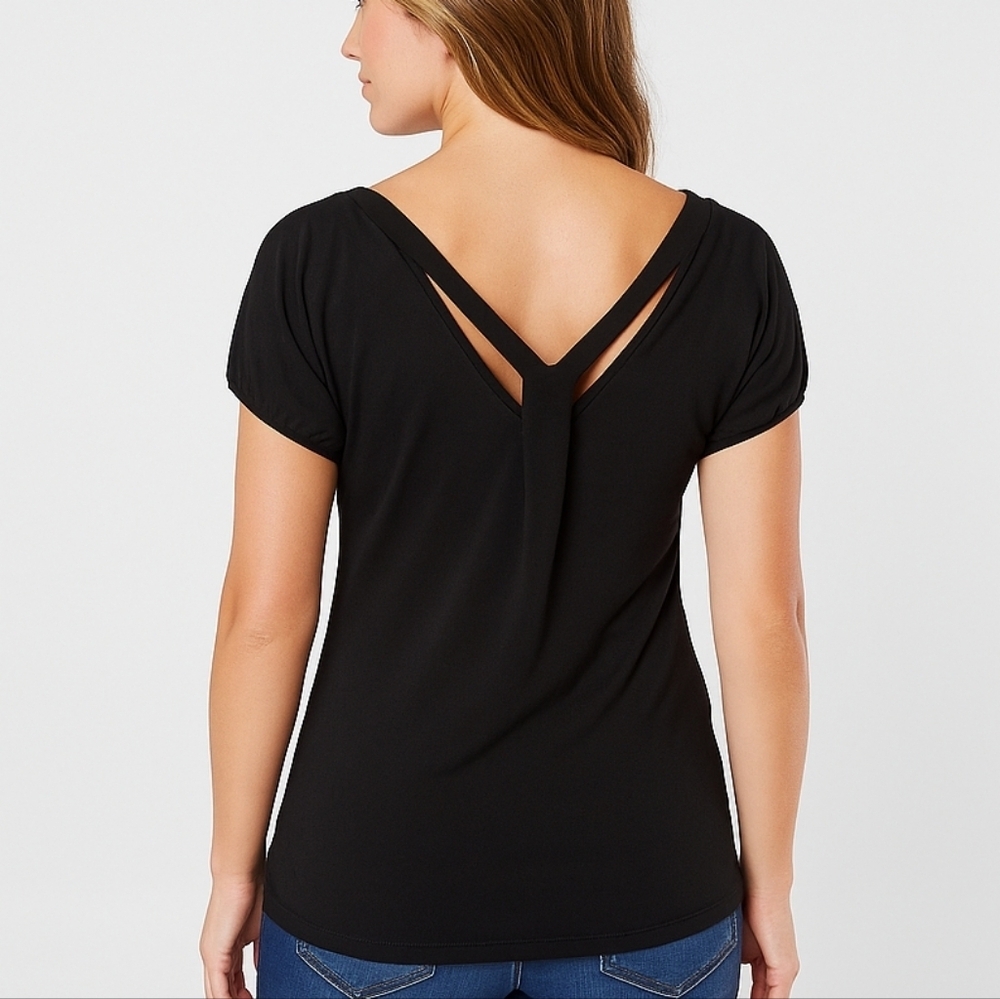 Daytrip by Buckle Metallic Silver Ruched V-Neck Top Women’s Small - Picture 2 of 10